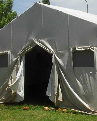 Изготавливаем солдатские палатки в Санкт-Петербурге вместимостью <strong>до 70 человек</strong>